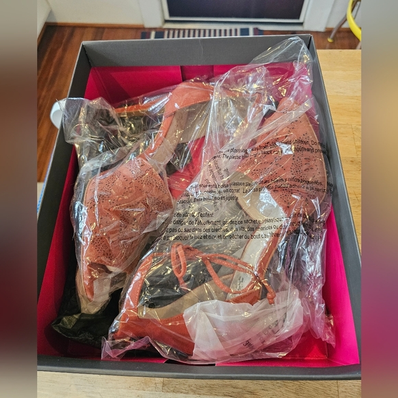 Vince Camuto Cayleen Papaya 10 - Picture 9 of 11